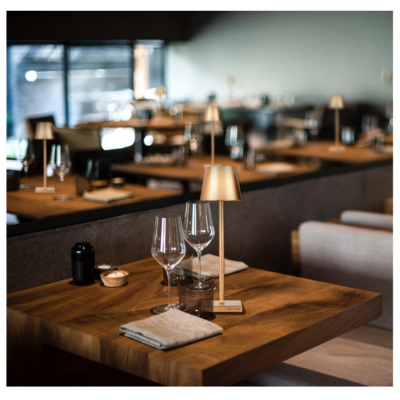 Lampa de masa, At Performance, led reincarcabila cu 3 temperaturi de culoare cald/rece/neutru, 38 cm x10 cm, culoare Auriu - Veioze si lampi - atMag.ro