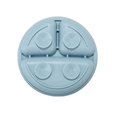Set 6 piese din silicon fara BPA, AT PERFORMANCE®, de diversificare a hranei pentru bebelusi, 6+ luni, cu Bol, Farfurie, Cana cu pai Lingurita, Furculita, Bavetica Albastru - Articole hranire bebelusi - atMag.ro