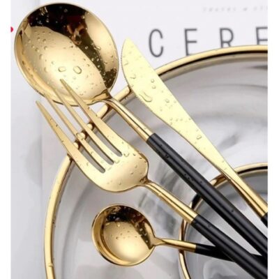 Set de tacamuri moderne AT PERFORMANCE®, 24 de piese, negru si auriu lucios, 13-21 cm. - Bucatarie si Servire - atMag.ro